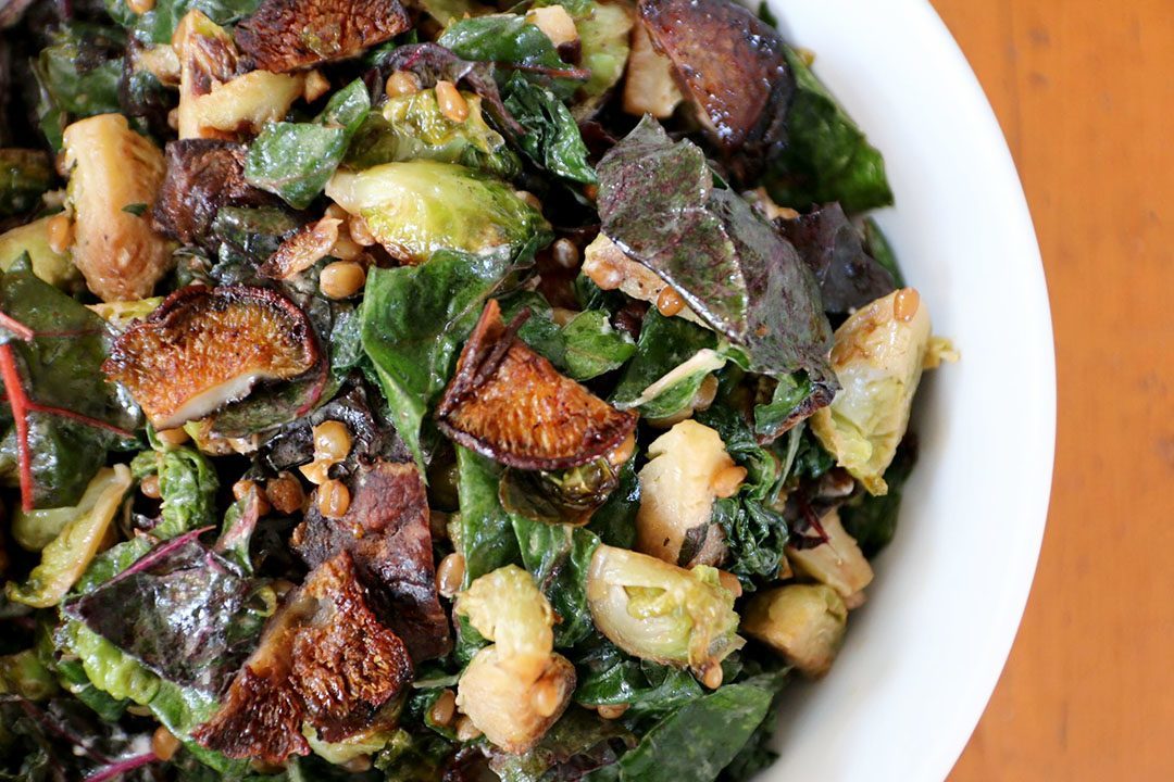 three green salad with wheatberries and mushroom bacon